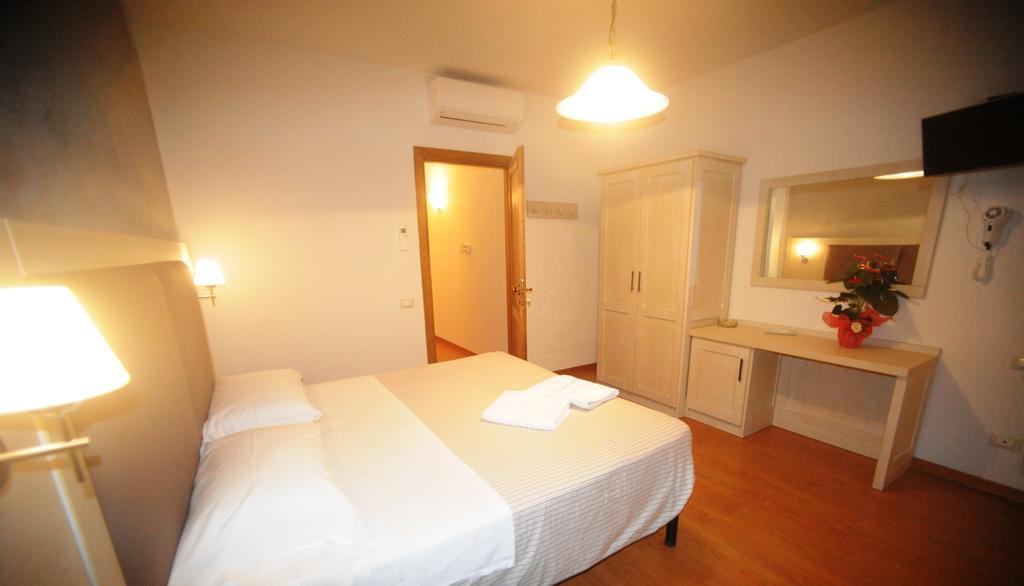 Super Relais Stella Hotel Signa Quarto foto